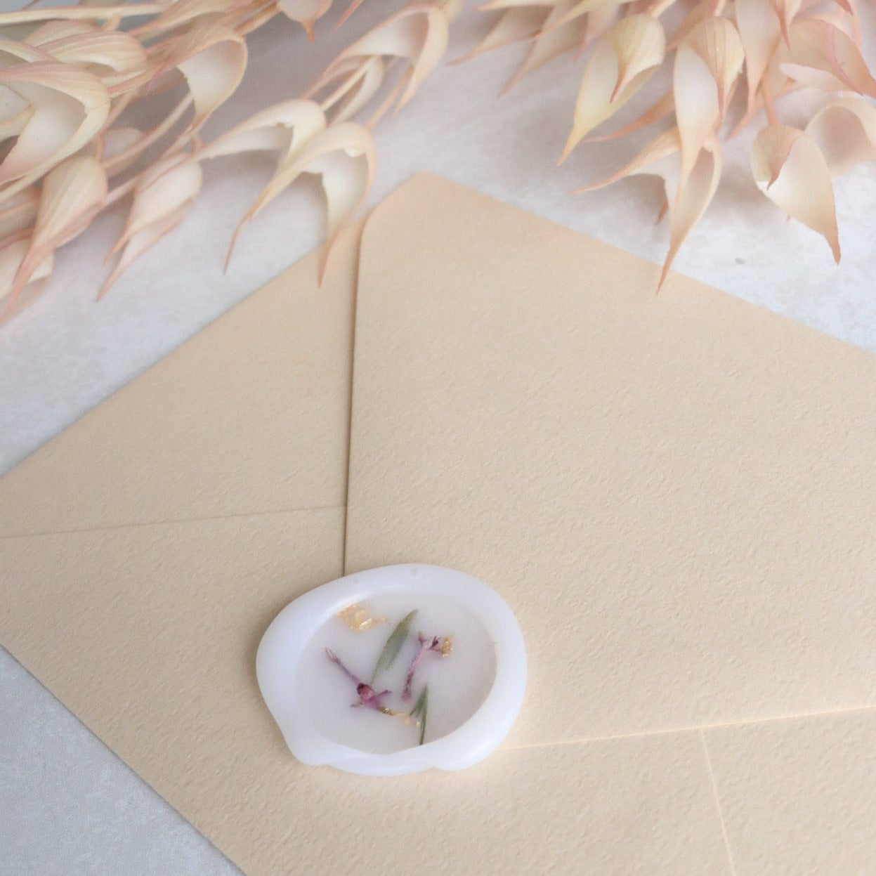 Wax Seal Beads - Ghost