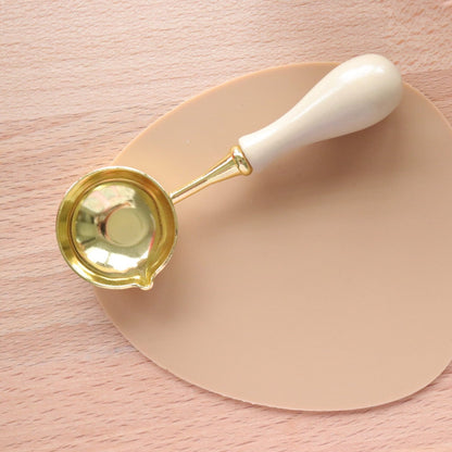 Melting Spoon - Sand Beige Handle