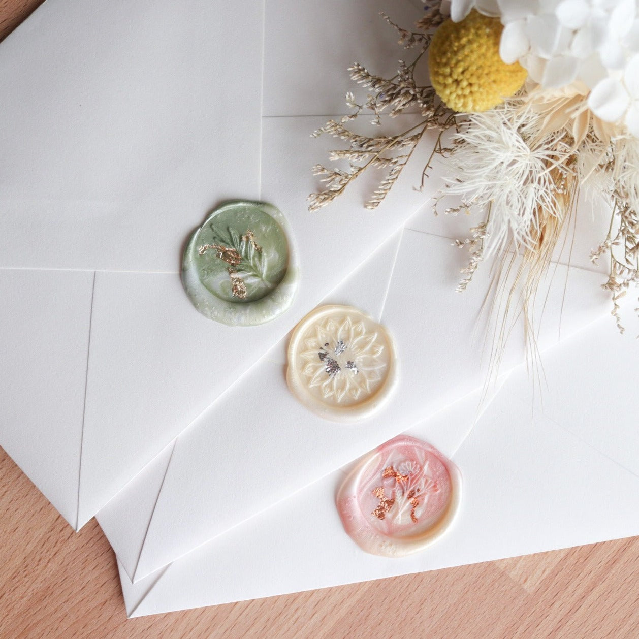 Extra Large Foil Flakes Sachets